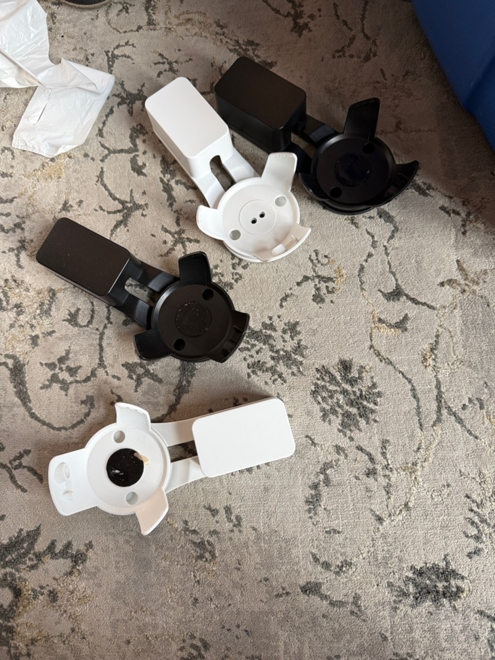 Alexa echo dot mounts- Black & White (Set of 4)